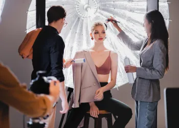 Model Akademi Yorumları